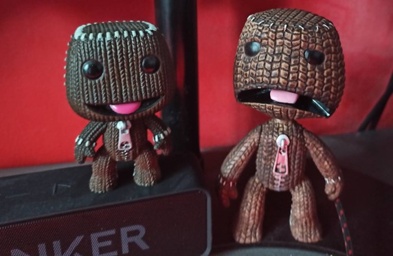 Lucy's personal Sackboy army